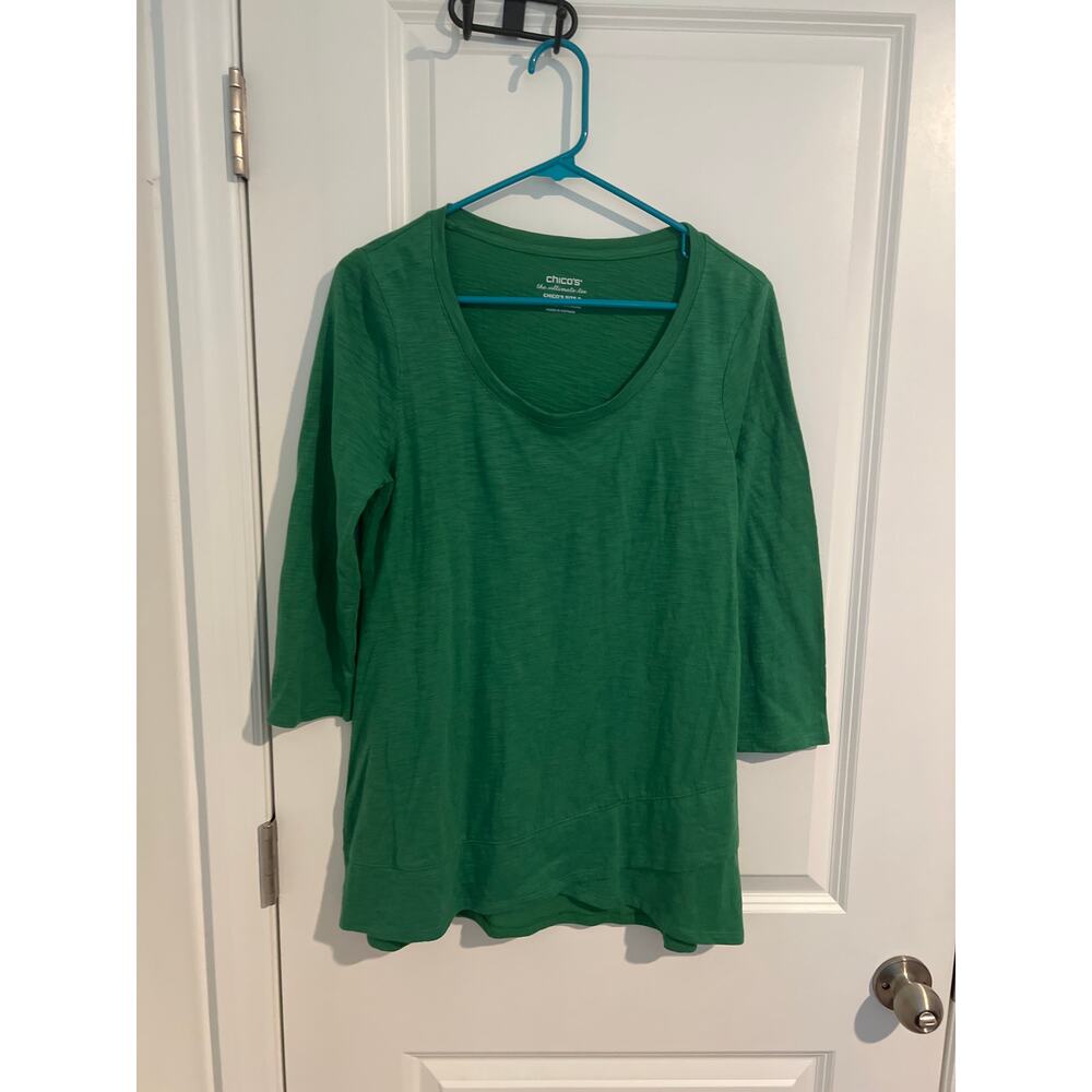 Chico’s Ultimate Tee – Size 0 – Green
